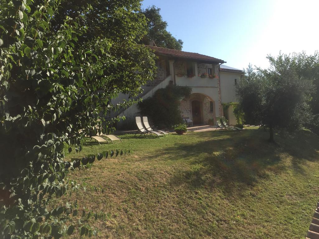 Casale Degli Ulivi Villa Gualdo Tadino Exteriör bild